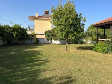 Villa Zum Verkauf In Okçular Auf 1007M2 Grundstück