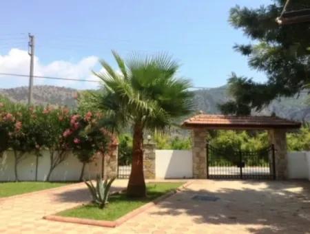 3 1 Villas For Sale In A Plot Of 645M2 In Arıkbaşı, Dalyan