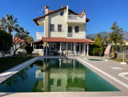 Villa For Sale In 600M2 Land In Dalyan