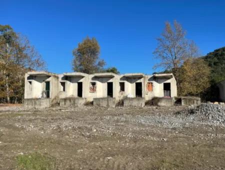 Dalyan Gülpınar'da  Anayola Sıfır 9,037M2 Satılık Arsa