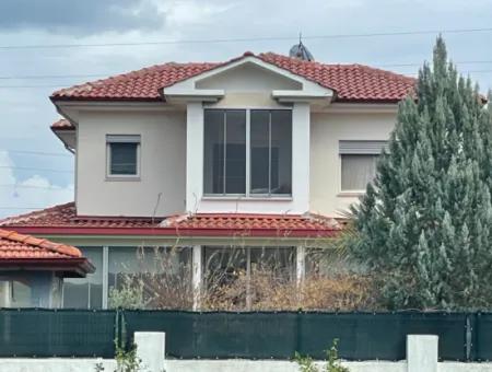 Dalyan 650M2 Arsa İçinde 4+1 Satılık Villa